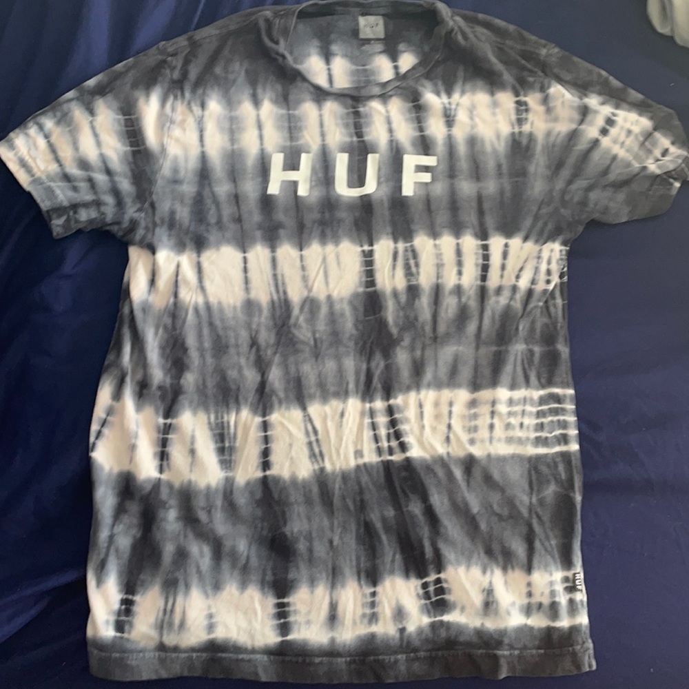 Huf Letter Pattern Tee Size Medium 100% Cotton
